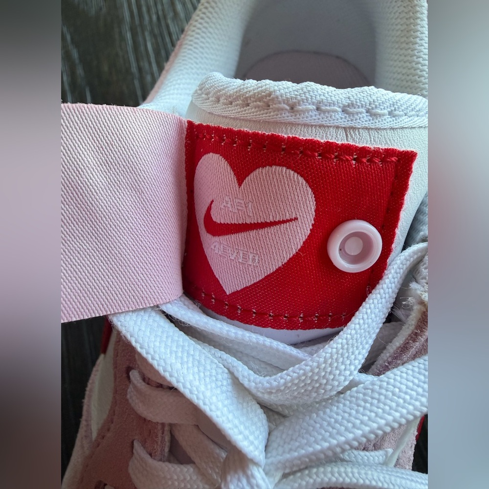 Nike Air Force 1 ‘07 QS Valentine’s Day Love men’s 10.5 - Picture 8 of 11